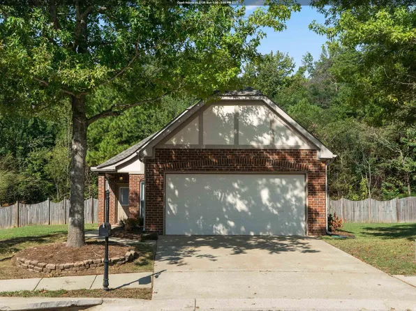 2828 Oxmoor Glen Dr, Birmingham, AL 35211