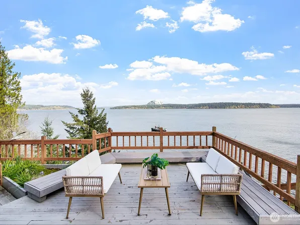 6819 Cliff Avenue SW, Longbranch, WA 98351