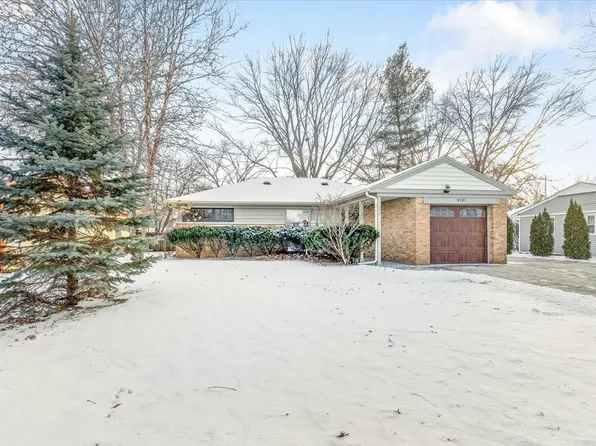 4701 Highcrest Rd, Rockford, IL 61107