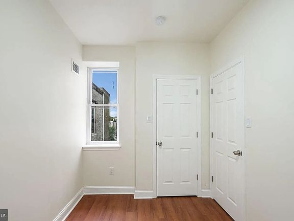 5th image of 4847 Fairmount Ave