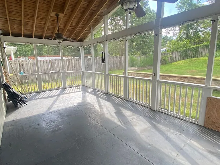9837 N Olde Towne Wynd SE — Photo 26