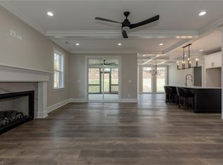 1706 Myerwood Dr, High Point, NC 27262