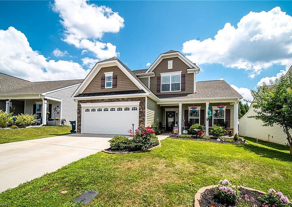 1st image of 123 Saintsbury Pl