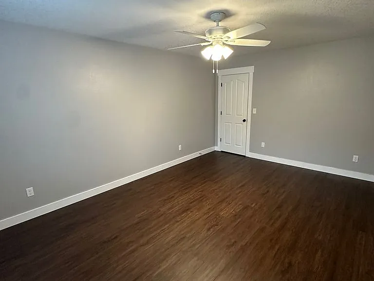 1670 Westwind Cir — Photo 14