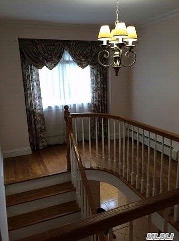 2nd image of 4 Ellen Ct