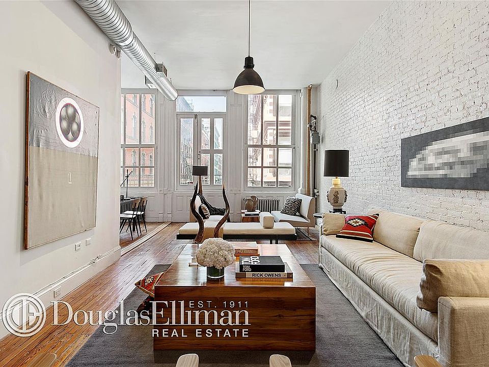 1st image of 27 Howard St #2NDFLR