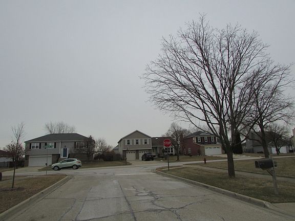 5th image of 1210 Dorchester Ln