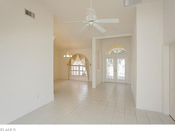 4th image of 863 SE 1st Ter