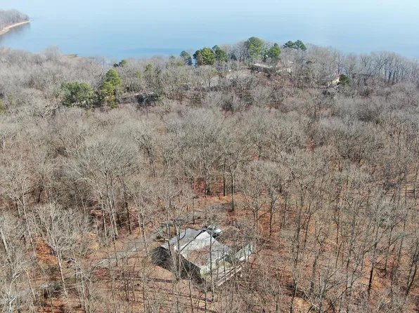 446 Mockingbird Hill Rd, Eva, TN 38333