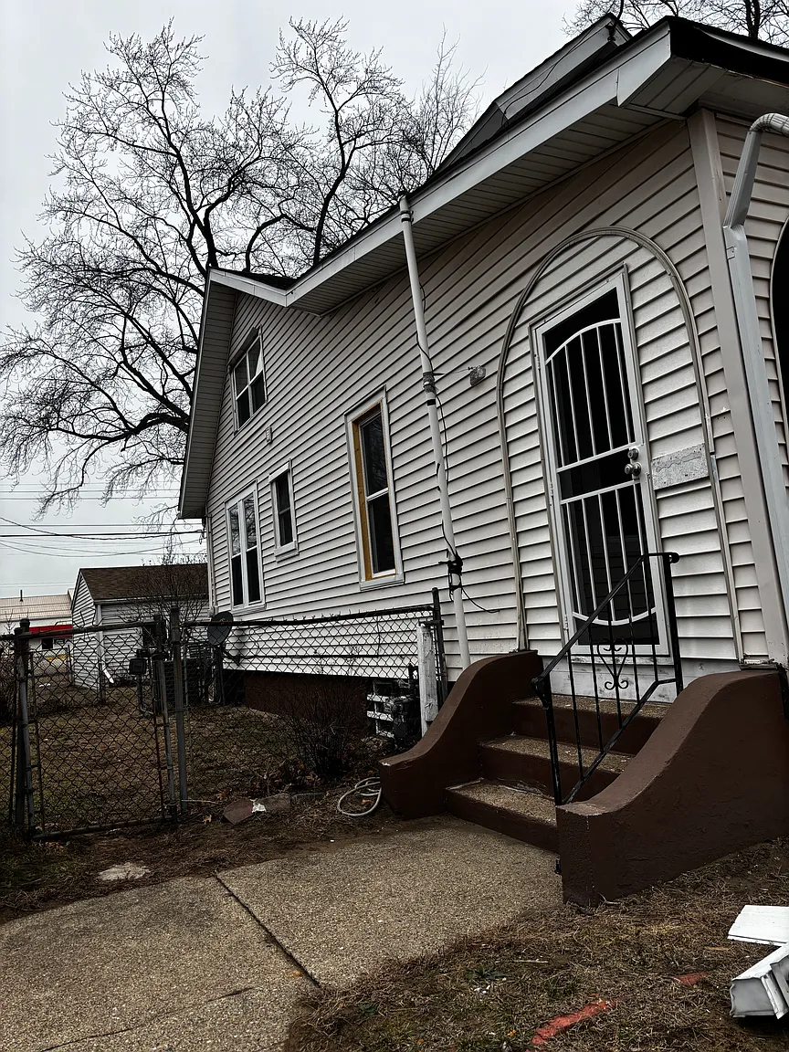 120 N Porter St photo 1