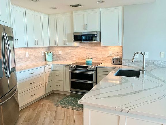 4th image of 2 Portofino Dr Suite 604