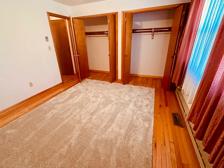 410 Barbara Dr — Photo 22