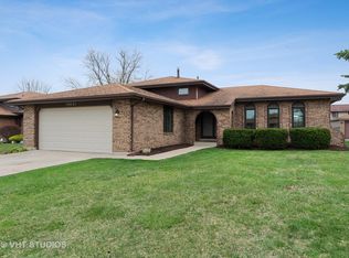 15631 Lockwood Ave, Oak Forest, IL
