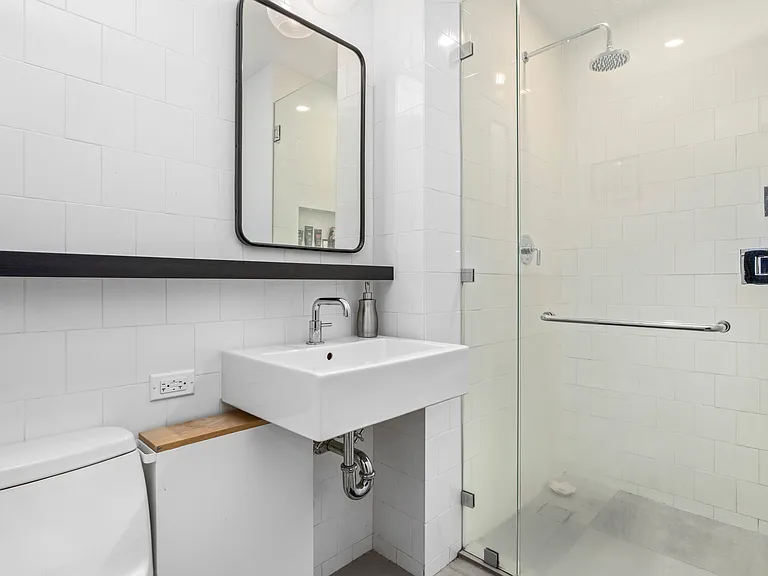 305 Union Ave #5B — Photo 7