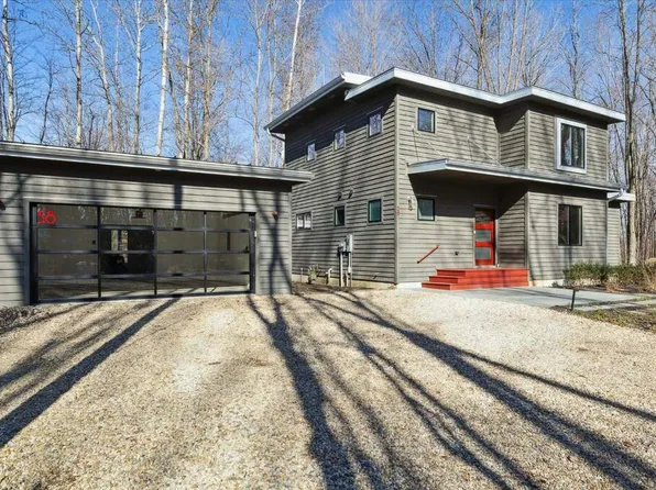 58 Magnolia Trl, Michigan City, IN 46360