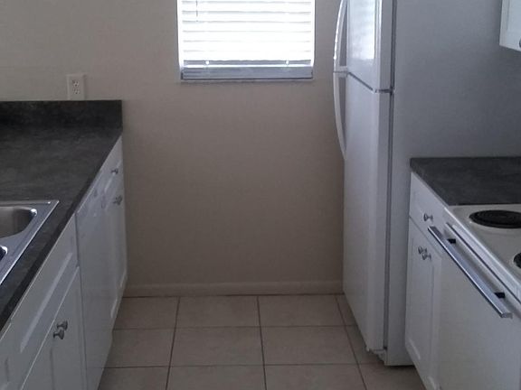 4th image of 206 N Grannis Ave Unit 206