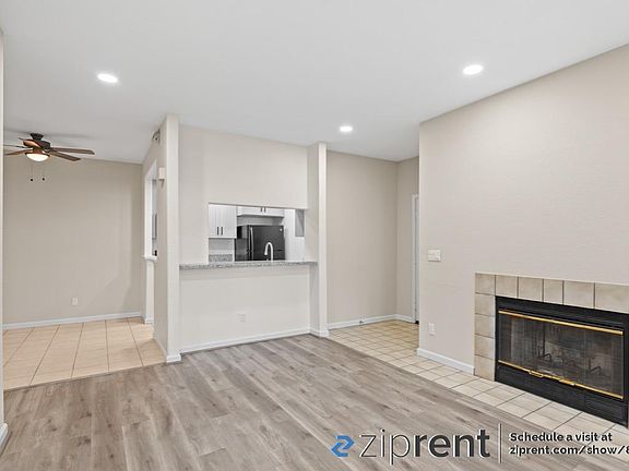 5th image of 915 Lake Tahoe Ct