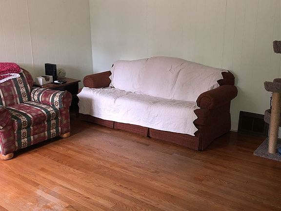 5th image of 636 E Cloverland Dr