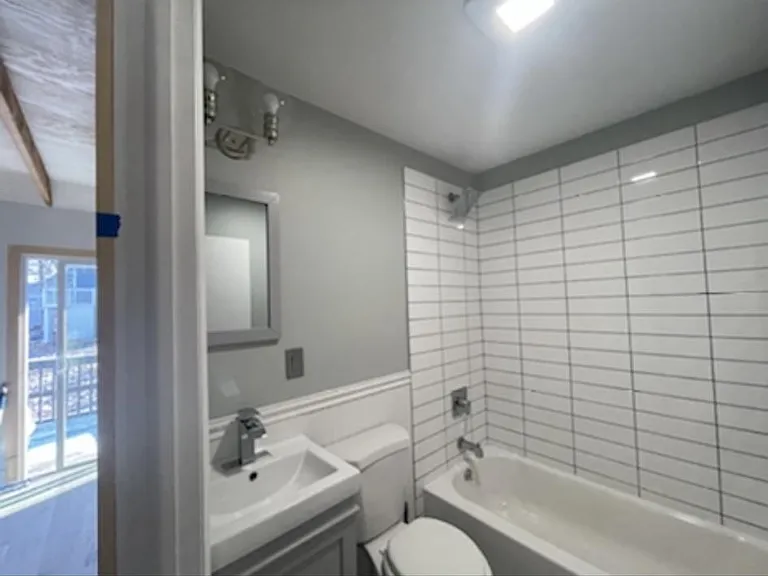 1014 Alpine Dr — Photo 11