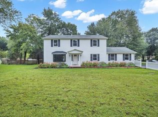 1 Schnabl Ct, Wappingers Falls, NY 12590