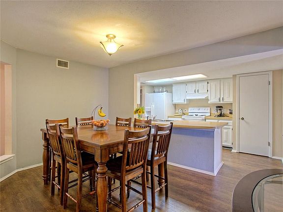 3rd image of 4305 N Lordsburg Ct