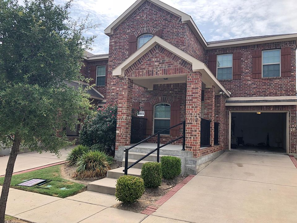 1st image of 2240 Abbey Ln