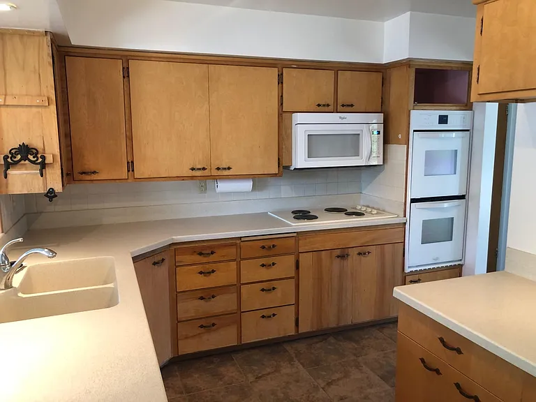 1412 Avenue D — Photo 6