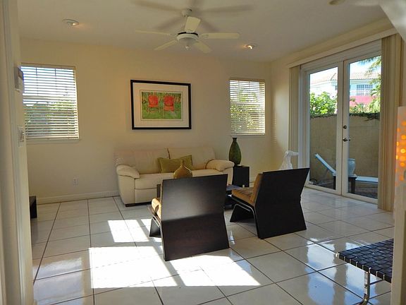 3rd image of 802 SE 14th St #802