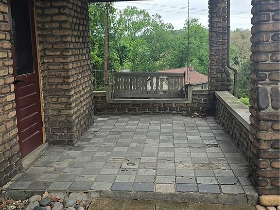 3rd image of 114 Braddock Rd