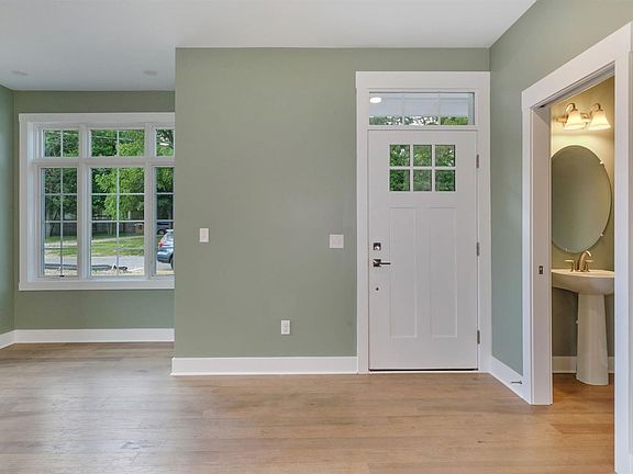 3rd image of 7909 Grand St