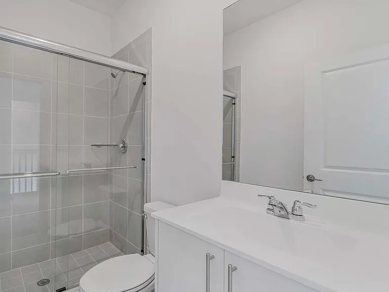 7276 SE 14th Ct — Photo 11