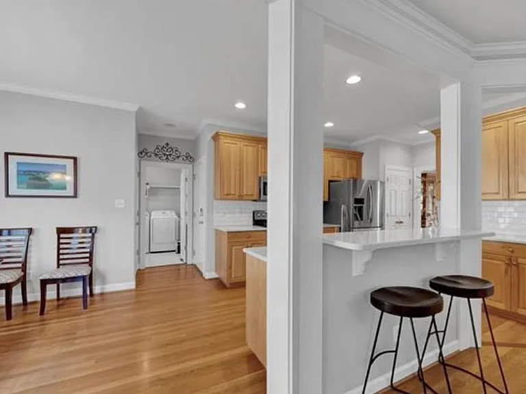 10625 Highstream Dr — Photo 10
