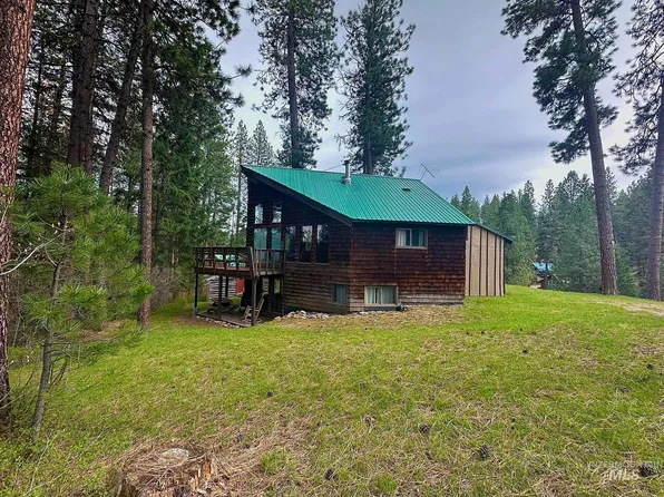 41 Happy Hollow Dr, Garden Valley, ID 83622