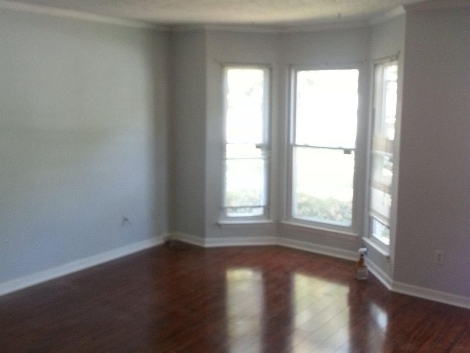 2nd image of 5643 Stonington Trace Pkwy