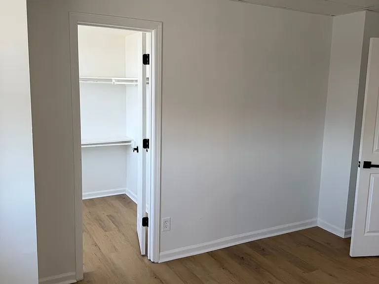 Park Place Apartments — Photo 44