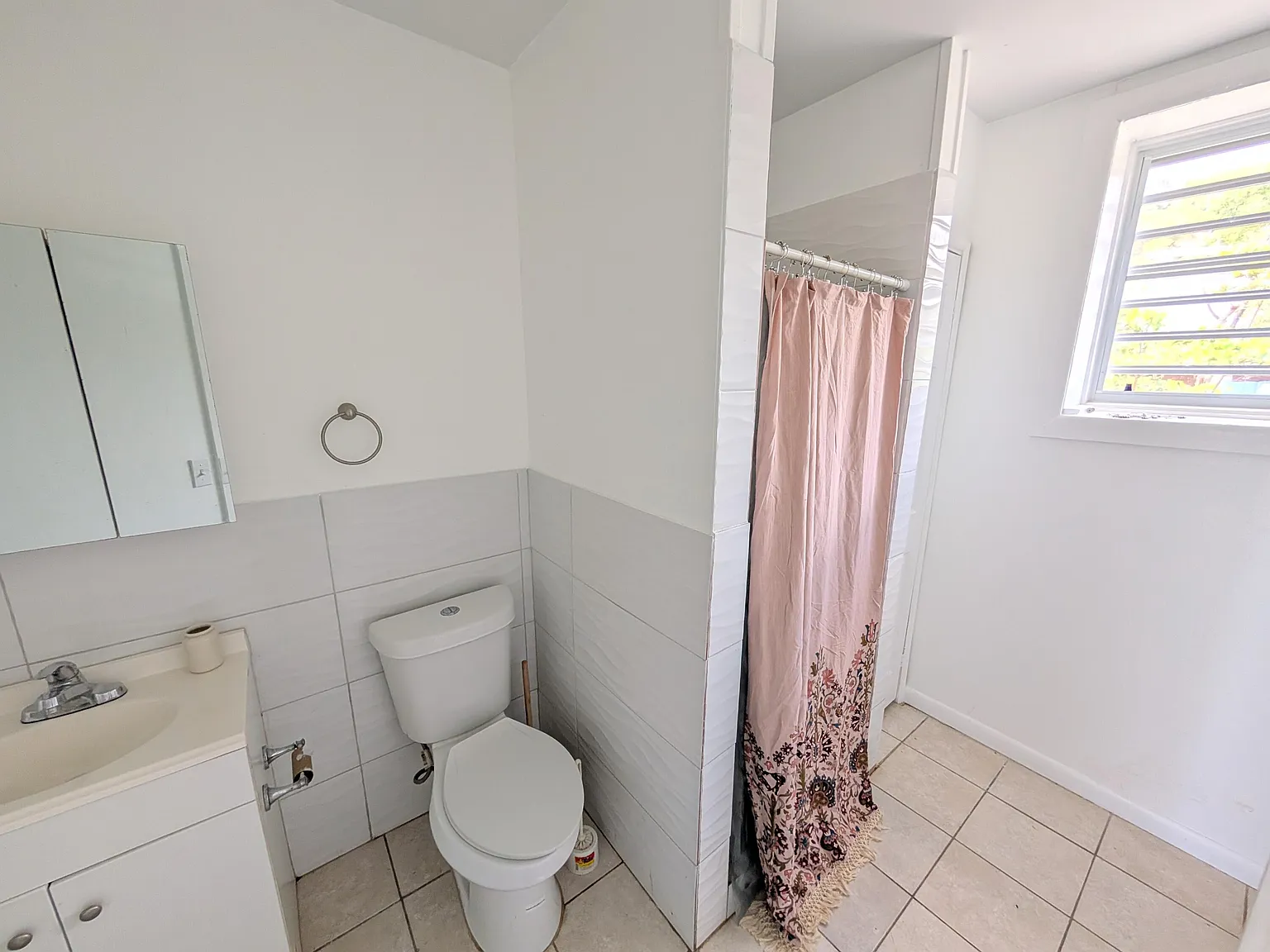 Studio, $1,200 — Photo 4