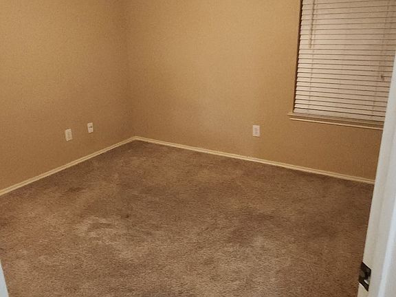 5th image of 3316 Lake Hill Ln
