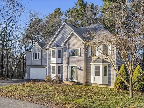 12 Walnut St, Wilmington, MA 01887