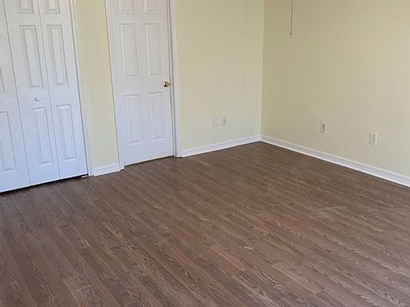 3rd image of 14 Rainbow Ln