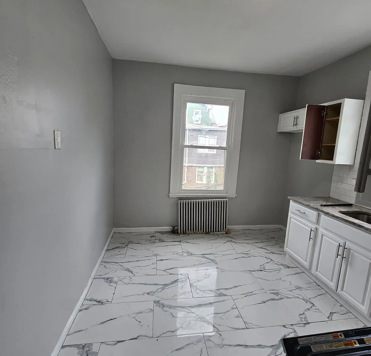 3 bed, $2,175 — Photo 2