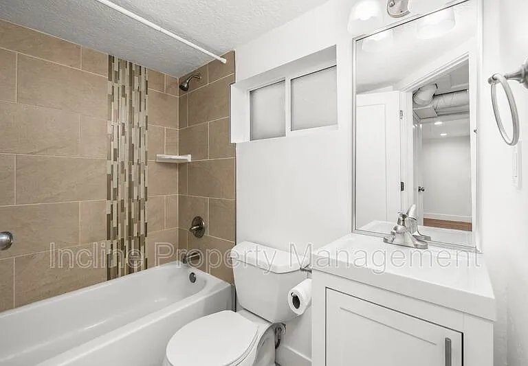 758 E Loveland Ave #B — Photo 7