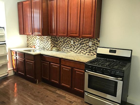 4th image of 1052 Flatbush Ave #3R