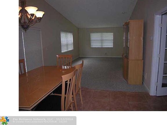 5th image of 6707 S Parkway Dr #4-10