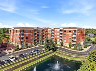 1 Itasca Pl Unit 214, Itasca, IL 60143