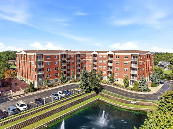 1 Itasca Pl Unit 214, Itasca, IL 60143