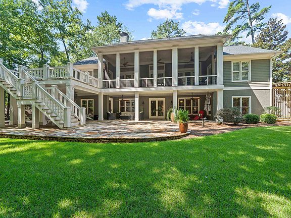 2nd image of 1071 Eaglewood Way