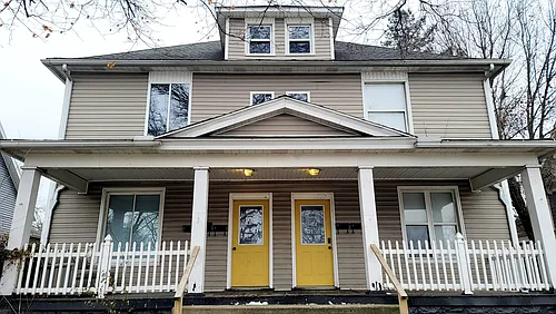 1113 Lincolnway W Photo 1