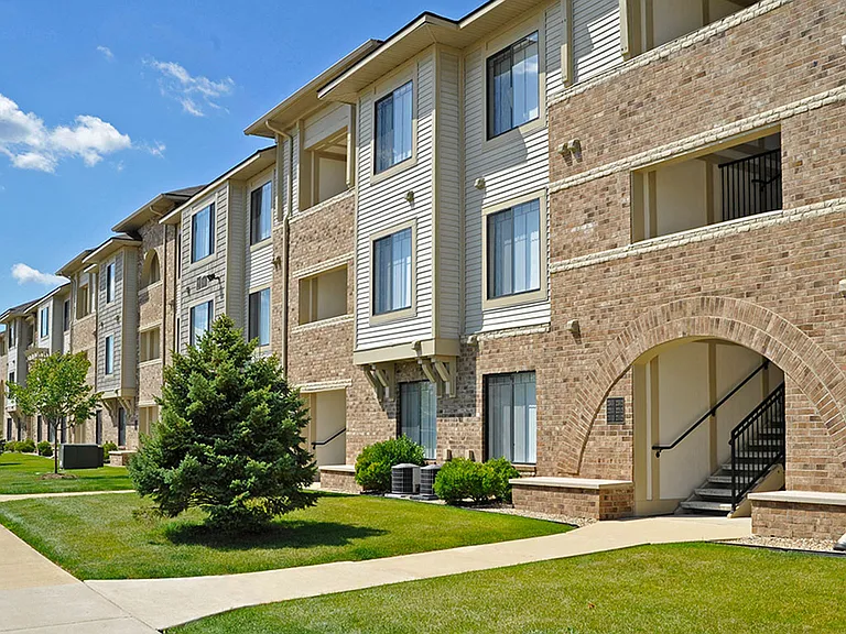 Walking Paths to Apartments