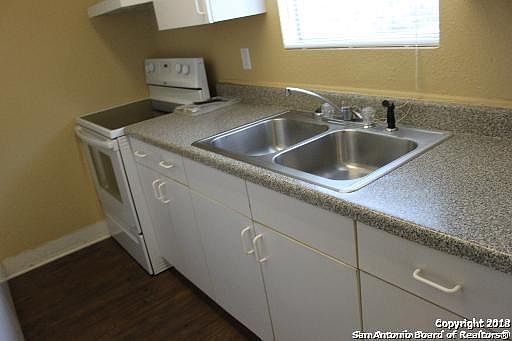 2nd image of 211 E Dickson Ave Unit 2