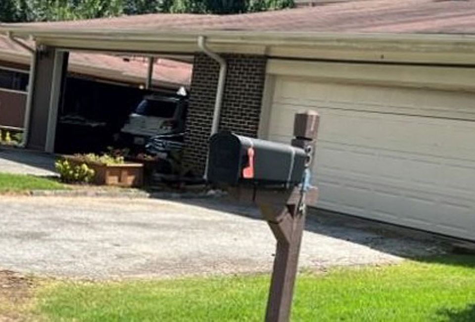 2nd image of 314 Winterhaven Trl